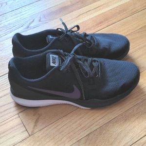 Worn only a handful of times! Nike Training In Season TR7
